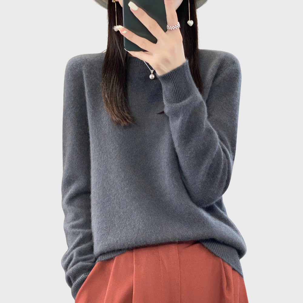 Anette | Warm sweater for cold days